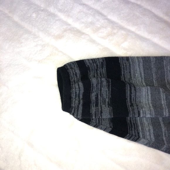 Mossimo Cowl Neck 3/4 Sleeve Sweater Top - Picture 3 of 4